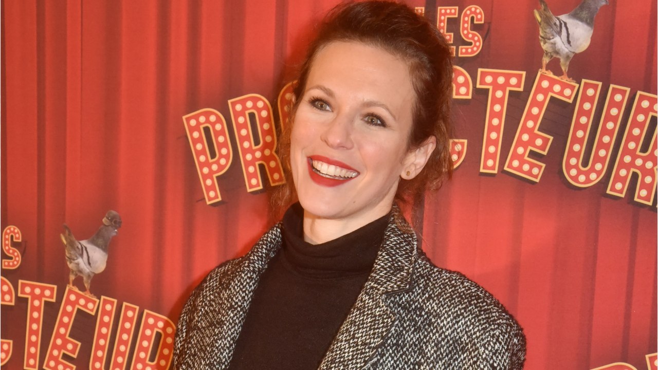 GALA VIDEO - Lorie Pester “mère inquiète” : comment elle “travaille pour l’être de moins en moins”