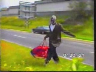 Mangobo et Koko dia  Nzombo dans le Mari Menteur 1