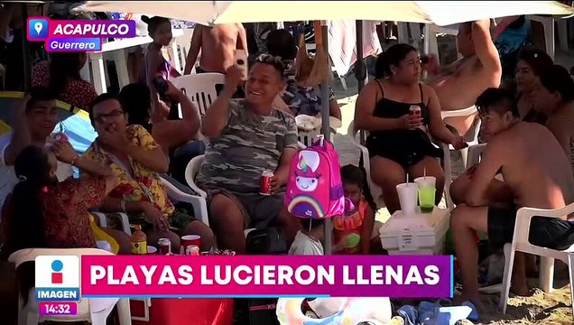 Turistas disfrutan de las playas de Acapulco este fin de semana largo