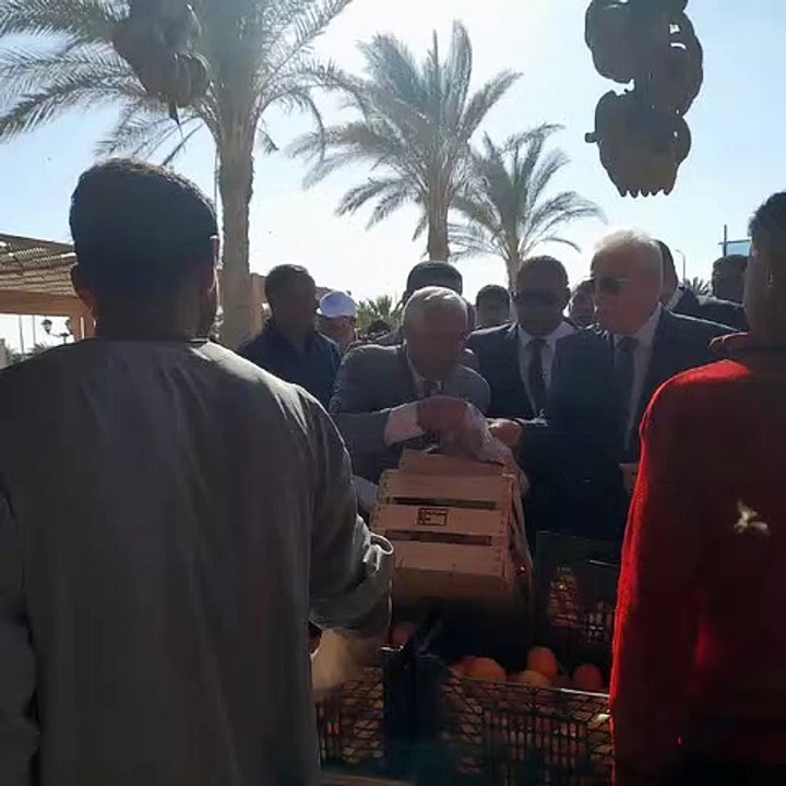 محافظ جنوب سيناء يفتتح معرض أهلا رمضان بقرية الجبيل بطور سيناء