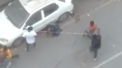 वाराणसी में बीच सड़क तांडव, देखिए बवाल का लाइव वीडियो