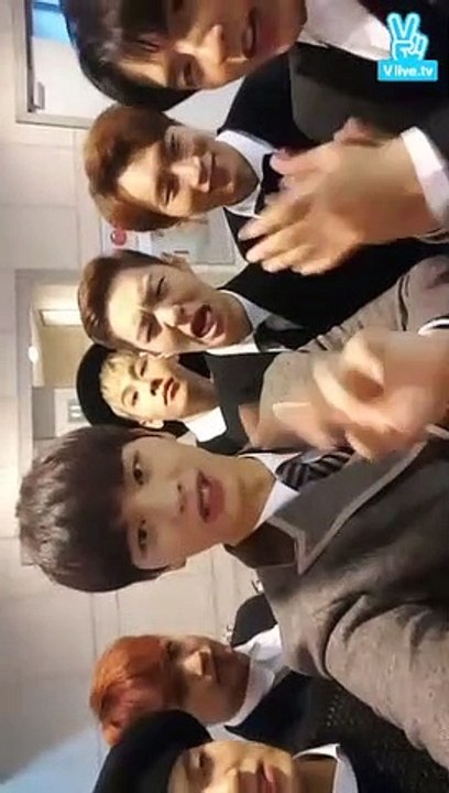 [ENG SUB] V LIVE - Wish A Good Luck For CSAT