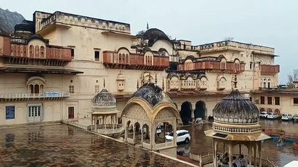 बारिश में ज्यादा आकर्षक नजर आता है कलक्ट्रेट..देखें वीडियो