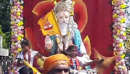 चेटीचंड पर लालमाटी से निकली भगवान झूलेलाल की शोभायात्रा