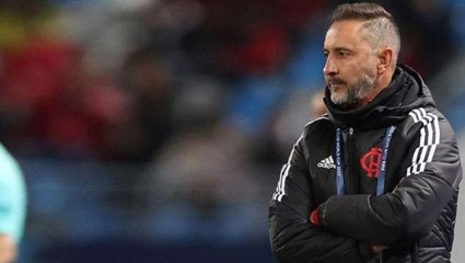 Acımasız protesto! Tribünler hep bir ağızdan Vitor Pereira'ya "Eşek" diye bağırdı