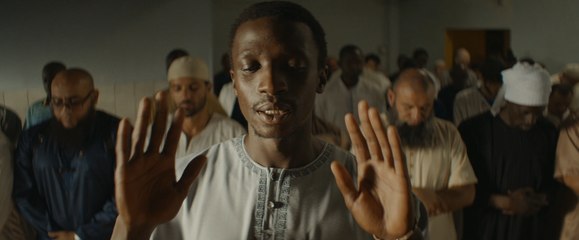 Le jeune imam - bande-annonce (réalisé par Kim Chapiron)