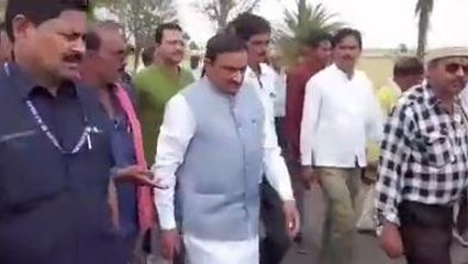 सागर: नगरीय प्रशासन मंत्री भूपेंद्र सिंह पहुंचे ओला प्रभावित क्षेत्र, देखें पूरी खबर