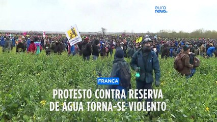 Protesto contra reserva de água para agricultura degenera em "campo de batalha"