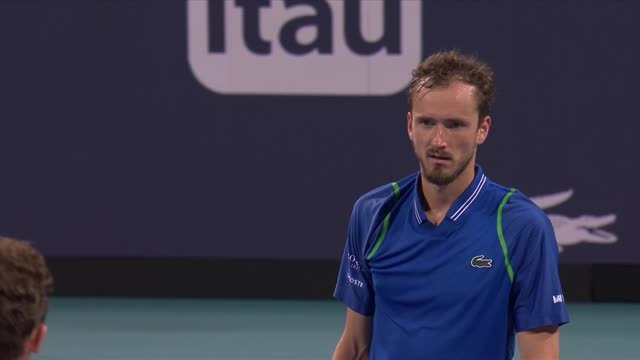Miami - Medvedev s'amuse face à Carballes Baena