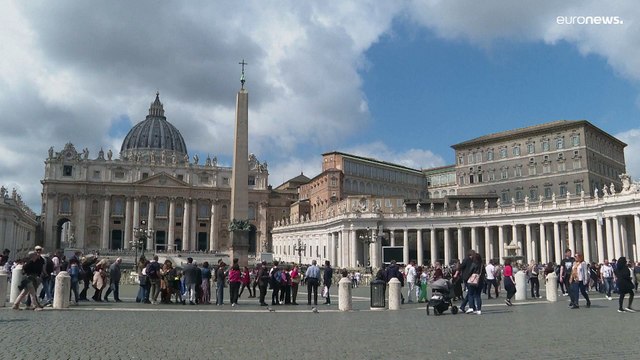 البابا يوسّع المسؤولية الجنائية في الاعتداءات الجنسية في الكنيسة لتشمل العلمانيين