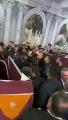 Antep'te AKP'nin teamül yoklamasında kavga çıktı: Yumruklarla birbirine girdiler