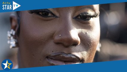 Aya Nakamura en mini robe moulante, Léna Situations ultra décolletée et Jared Leto la langue rouge p