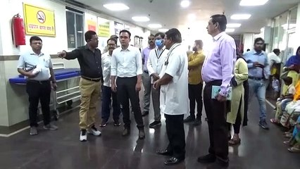कलेक्टर ने किया जिला अस्पताल का औचक निरीक्षण