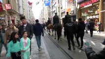 Taksim’de görev yapan İstanbul Emniyet Müdürlüğüne bağlı atlı birlikler