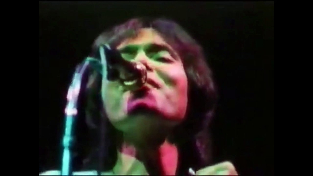 YES HE LIVES by Cliff Richard - live performanc...