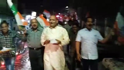 कांग्रेस के हाथ से हाथ जोड़ अभियान
