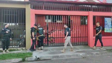 Sospechosos de vender computadoras donadas