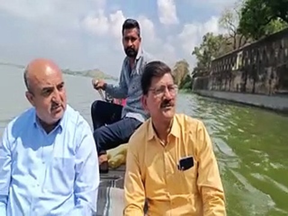 video: नामजद चोरी के आरोपी को गिरफ्तार करने की मांग, ग्रामीणों ने पुलिस अधीक्षक को सौंपा ज्ञापन