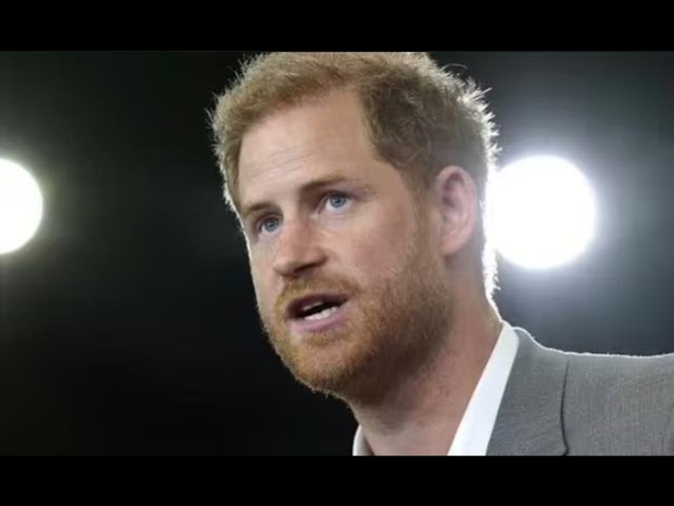 Il principe Harry ha chiesto di dare un preavviso di 28 giorni prima di tornare nel Regno Unito per