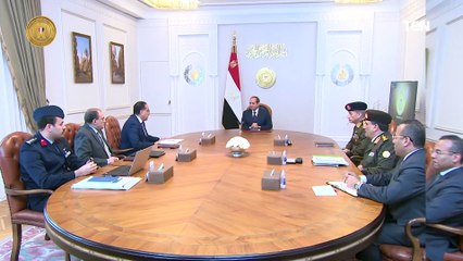 السيد الرئيس يجتمع برئيس الوزراء وعدد من الوزراء والمسئولين ويتابع مشروع مستقبل مصر