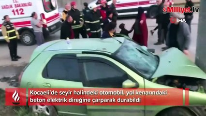 Otomobil beton elektrik direğine ok gibi saplandı: 4 yaralı