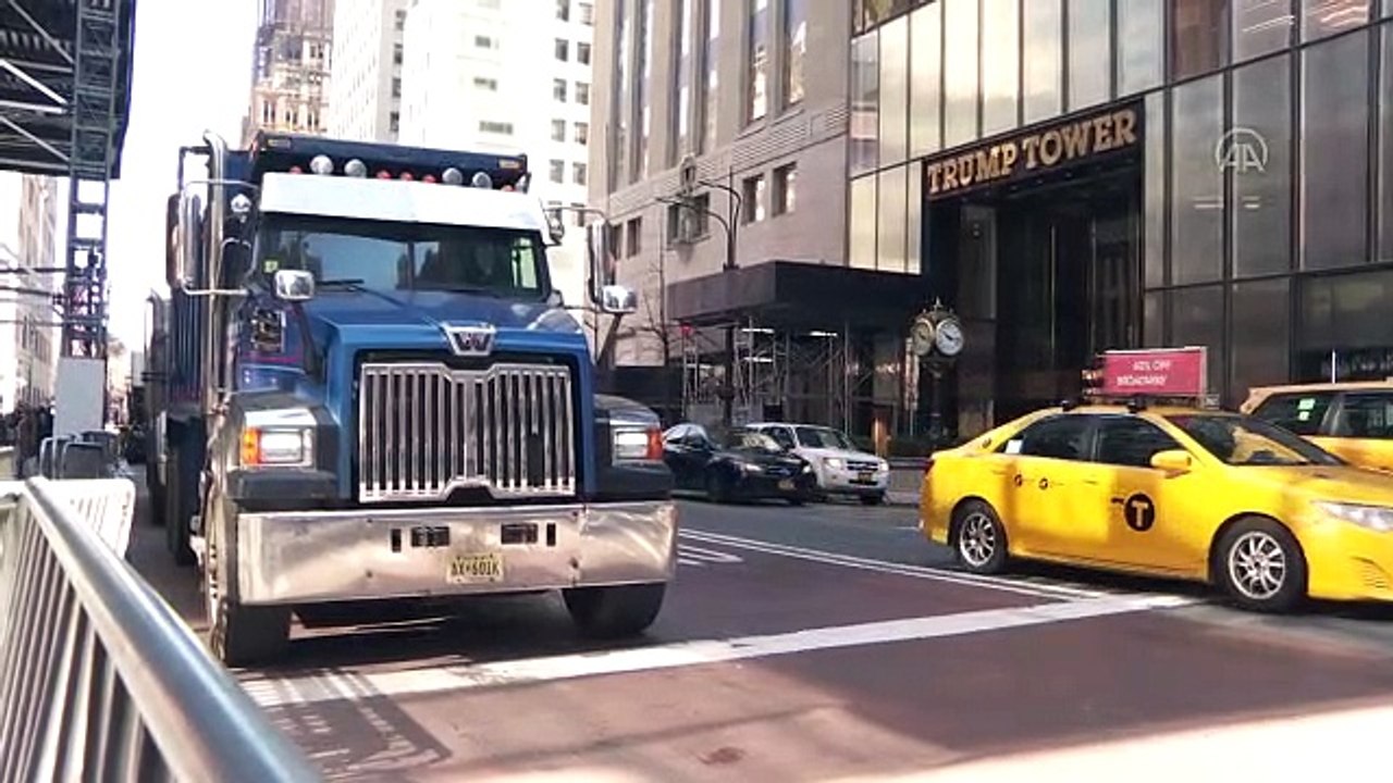 New York'ta Trump Towers ve başsavcılık ofisi etrafında güvenlik önlemleri artırıldı