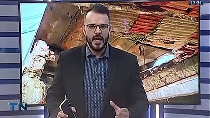 Moradores reclamam de passarela caindo aos pedaços na Grande Vitória