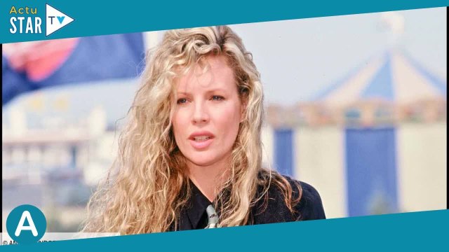 Kim Basinger, le visage figé à 69 ans : elle est méconnaissable !