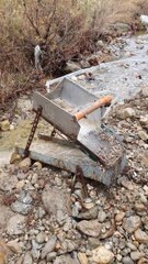 GOLD PROSPECTING & PANNING