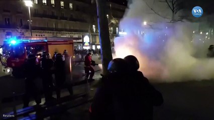 Paris’te Sokaklar Karıştı