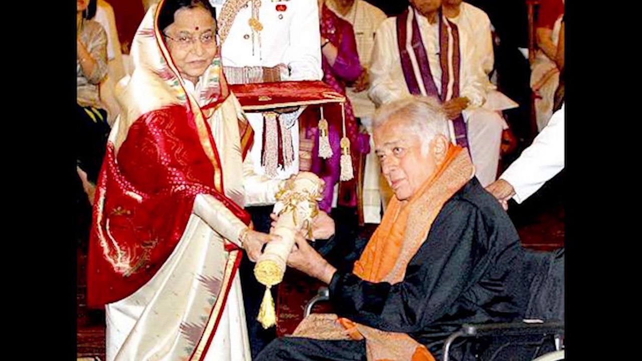 Shashi Kapoor जो Bollywood में अपने ज़माने के सबसे Handsome Actor माने जाते थे l bollywood news,live