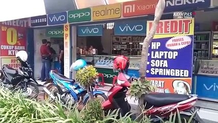 2 Orang Bocah Mencuri di Toko Ponsel Terekam CCTV
