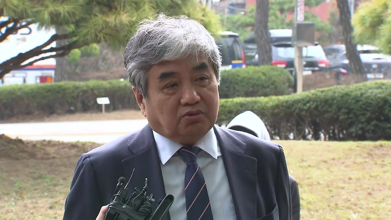 'TV조선 재승인 의혹' 한상혁 방통위원장 검찰 조사 / YTN
