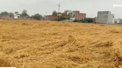वाराणसी में फिर बरपा कुदरत का कहर, जनजीवन अस्त व्यस्त; देखे तस्वीरें