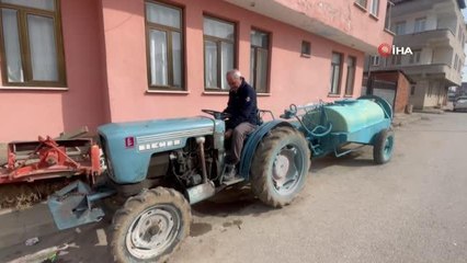 Vatandaş gelen mesajla şoke oldu... Evinin önünde duran 47 yıllık traktörüne otoyol cezası geldi