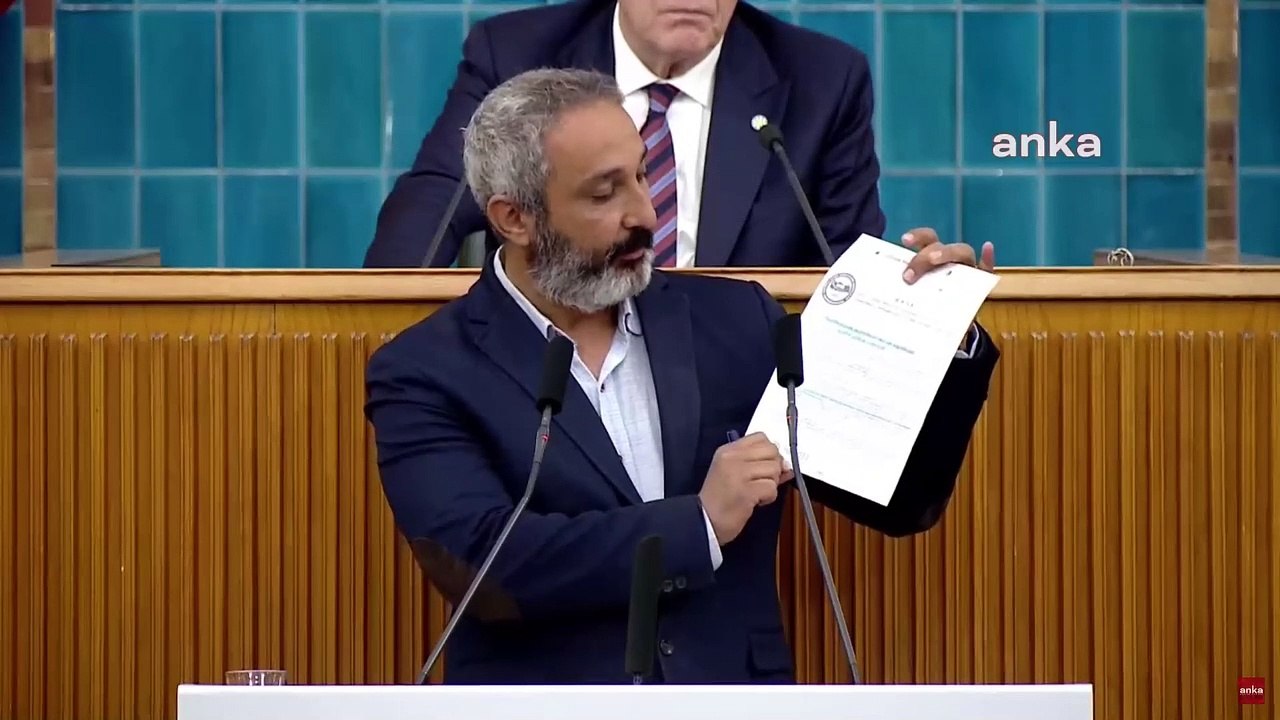 Akşener'in kürsüye çıkardığı depremzede: "'Ses gelmiyor' dedikleri yerden, 3'üncü gün burnu kanamadan insan çıkardık"