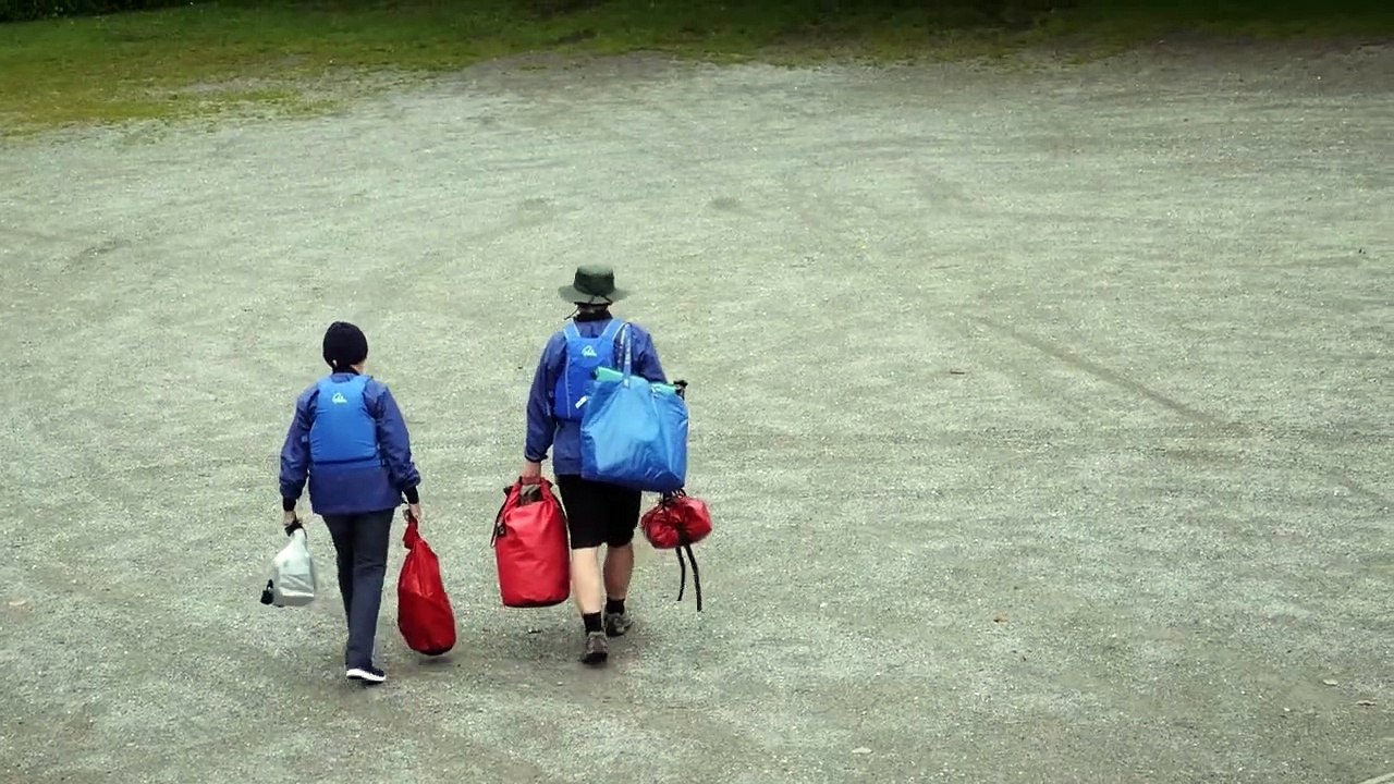 Blauer Himmel Weiße Wolken Trailer DF