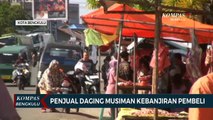 Penjual Daging Musiman Kebanjiran Pembeli