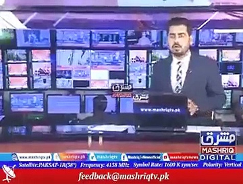 6.8'lık depreme canlı yayında yakalandı