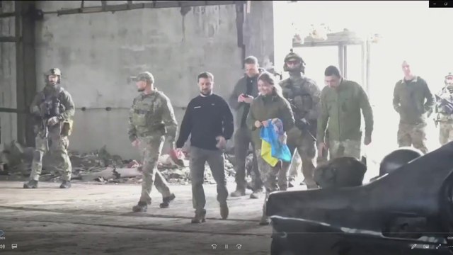 رويترز: زيلينسكي يزور الخطوط الأمامية بالقرب من باخموت