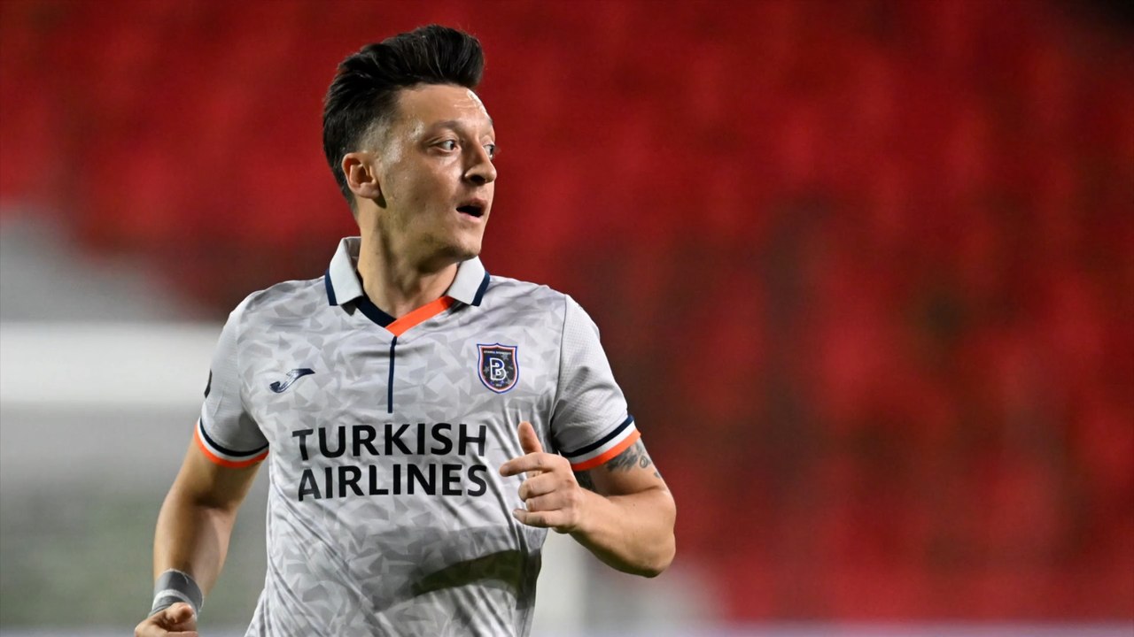 Weltmeister Mesut Özil beendet Karriere mit sofortiger Wirkung!