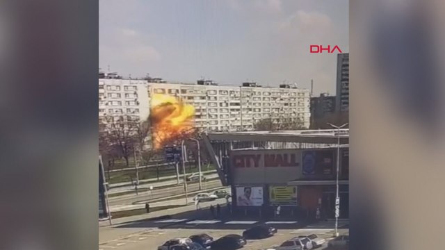 Rusya'nın Zaporijya bölgesindeki füze saldırısı kameraya yansıdı