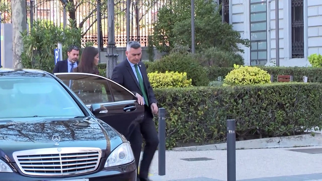 La Reina Letizia rescata uno de sus diseños más virales, su aplaudido vestido 'confeti'
