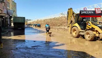 Şanlıurfa'da selin yarattığı tahribatın izleri siliniyor
