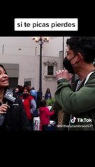 Pareja se soltaron los trapitos al aire