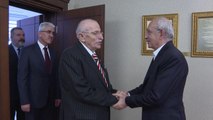 Eski AKP Mardin Milletvekili Süleyman Çelebi ve Oğlu Sait Çelebi, CHP'ye Üye Oldu