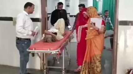 छतरपुर: फूड प्वाइजन से बिगड़ी तबीयत, गंभीर हालत में भर्ती