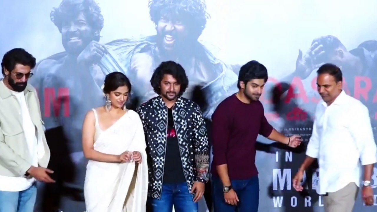 Nani And Keerthy Suresh CUTE Visuals @ Dhoom Dhaam Dhosthaan Video Song Launch In Mumbai