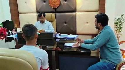 महज सात सौ रुपए के लिए छात्र का रोका प्रवेश पत्र