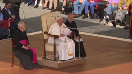Papa: acqua non può essere oggetto di sprechi o motivo per guerre